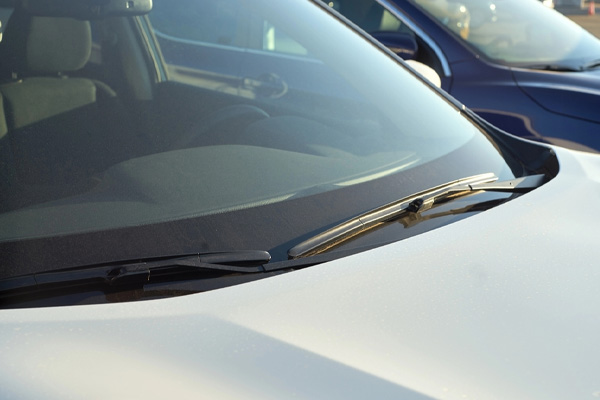 modern curved windshield design